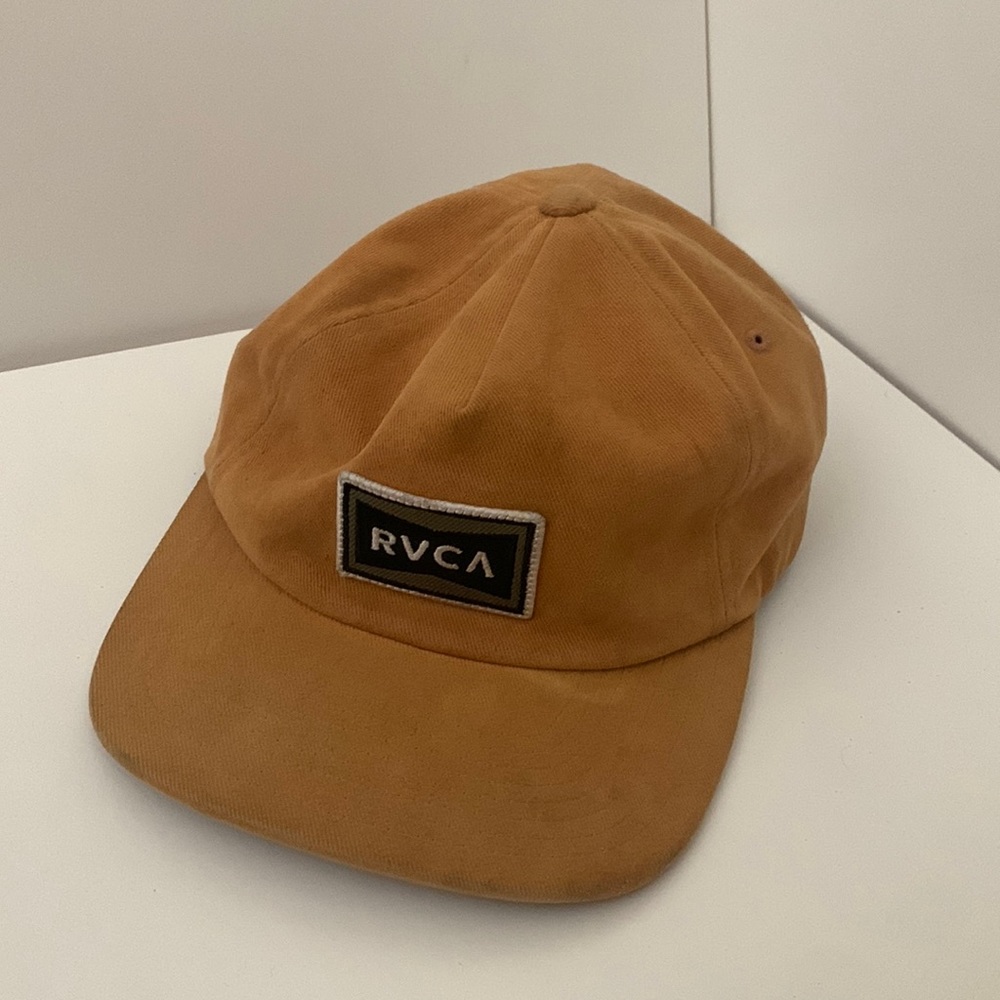 RVCA Mid Fit Gray Cap Brown